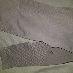 Flow and go lulu lemon atheletica leggings size 8 grey